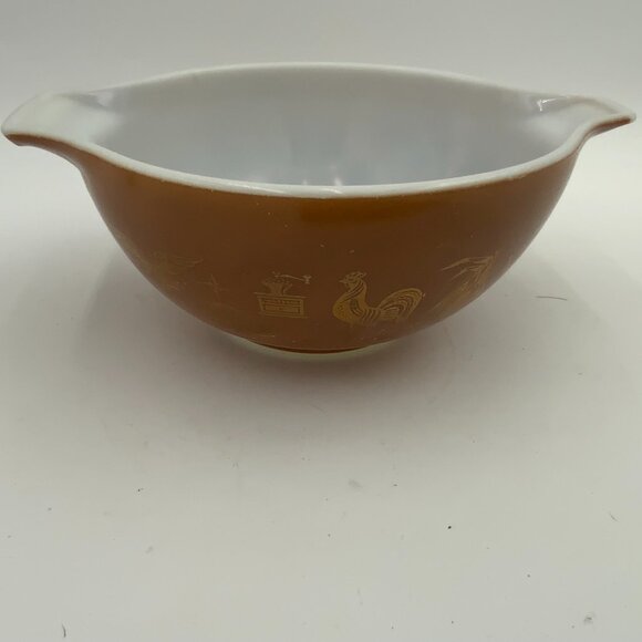 PYREX Early American Cinderella Mixing Bowl, #442, 1-1/2 QT, Brown & Gold - Picture 1 of 9